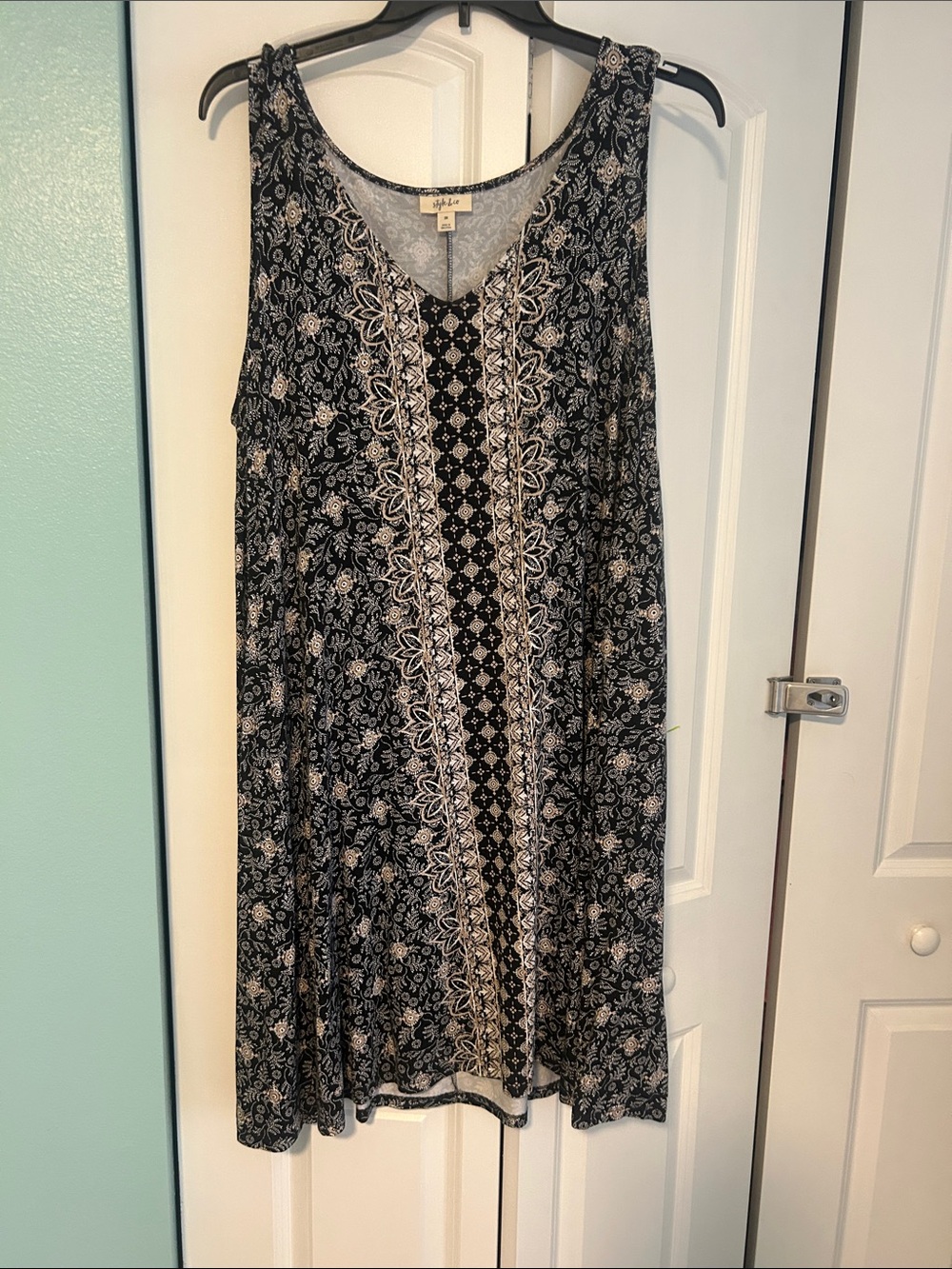 Style & Co. Navy and White Printed Sleeveless Top